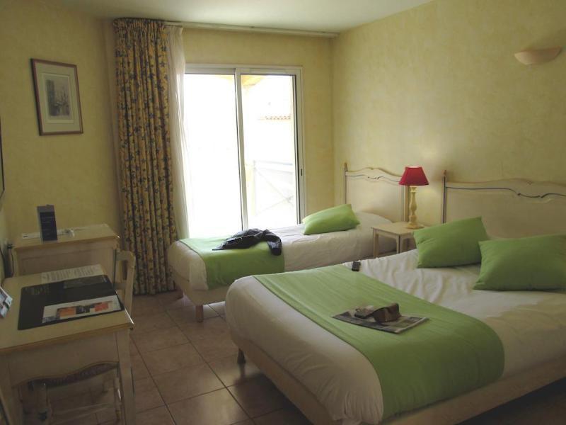 Hotel Ariane Istres Kültér fotó