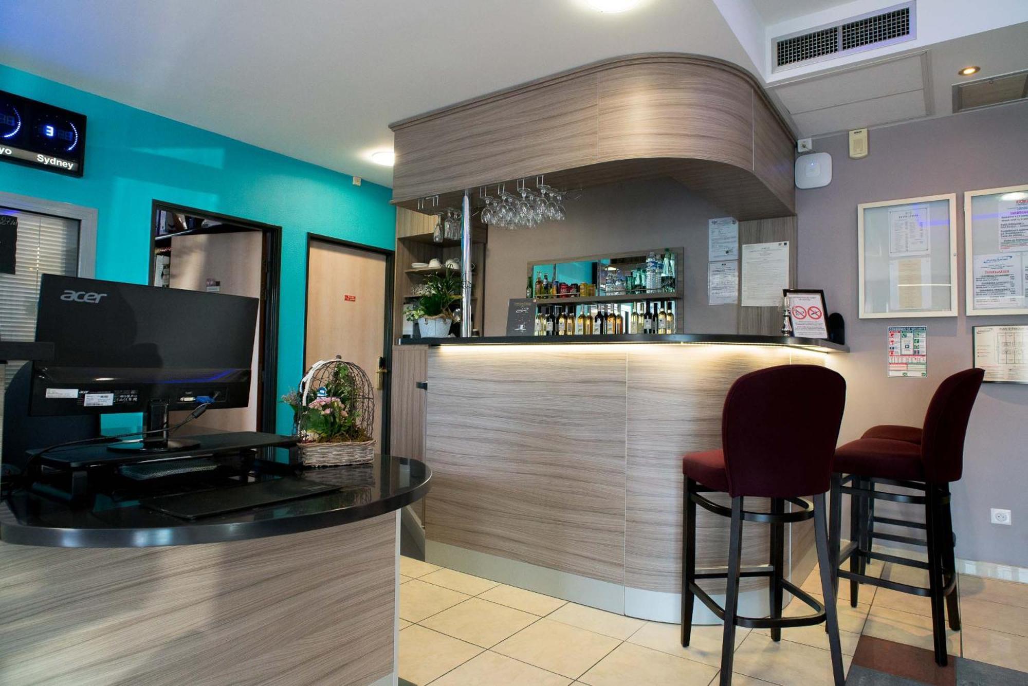 Hotel Ariane Istres Kültér fotó