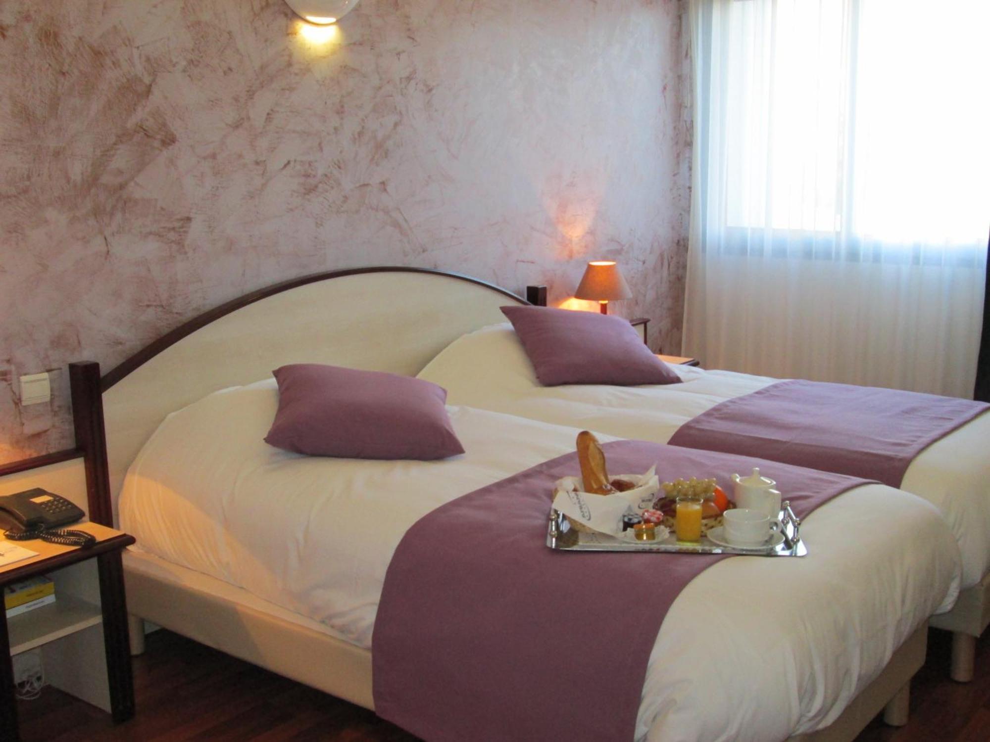 Hotel Ariane Istres Kültér fotó