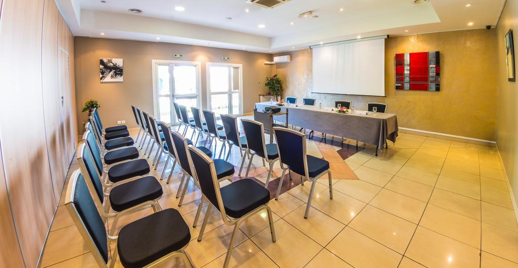 Hotel Ariane Istres Kültér fotó