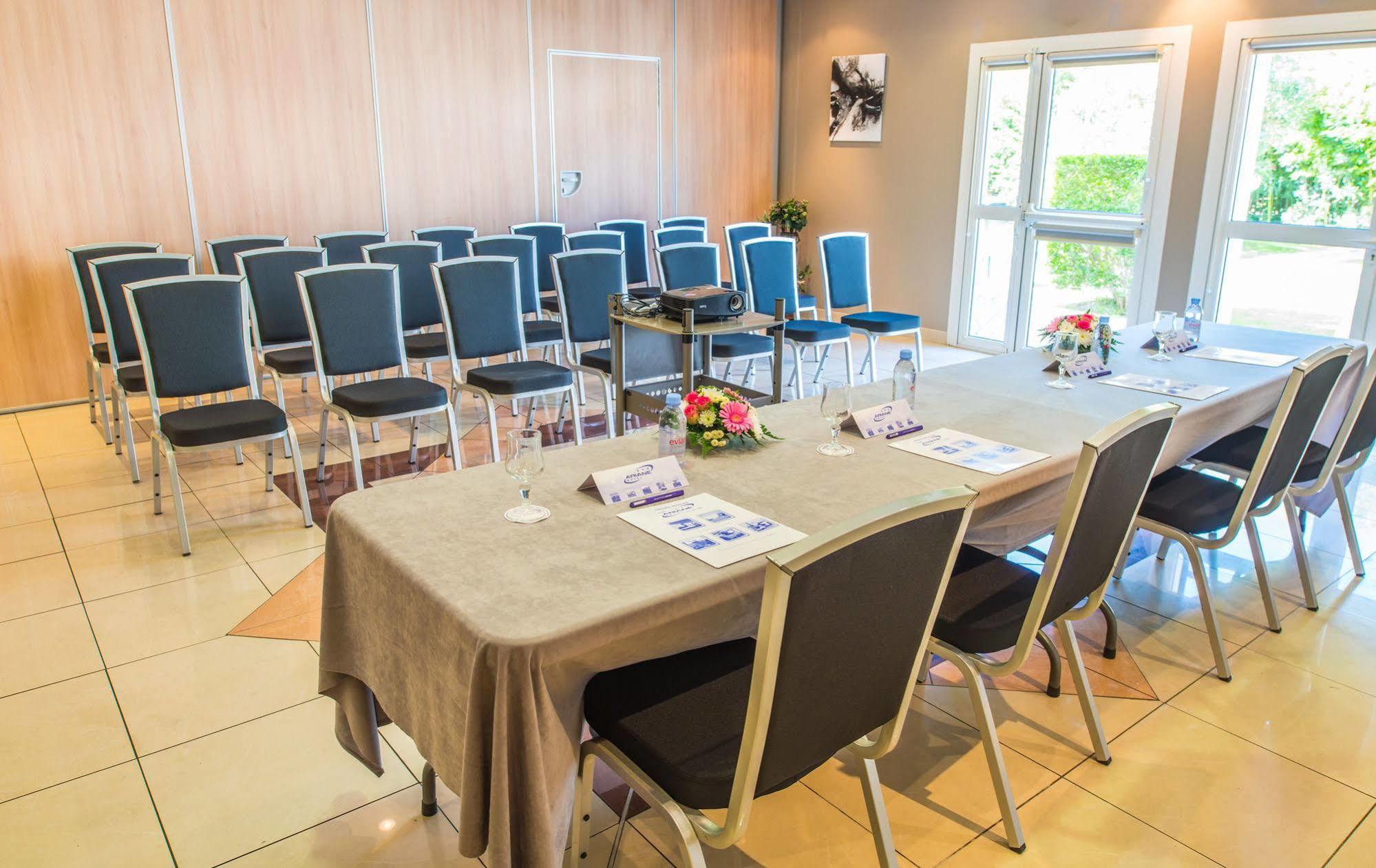 Hotel Ariane Istres Kültér fotó