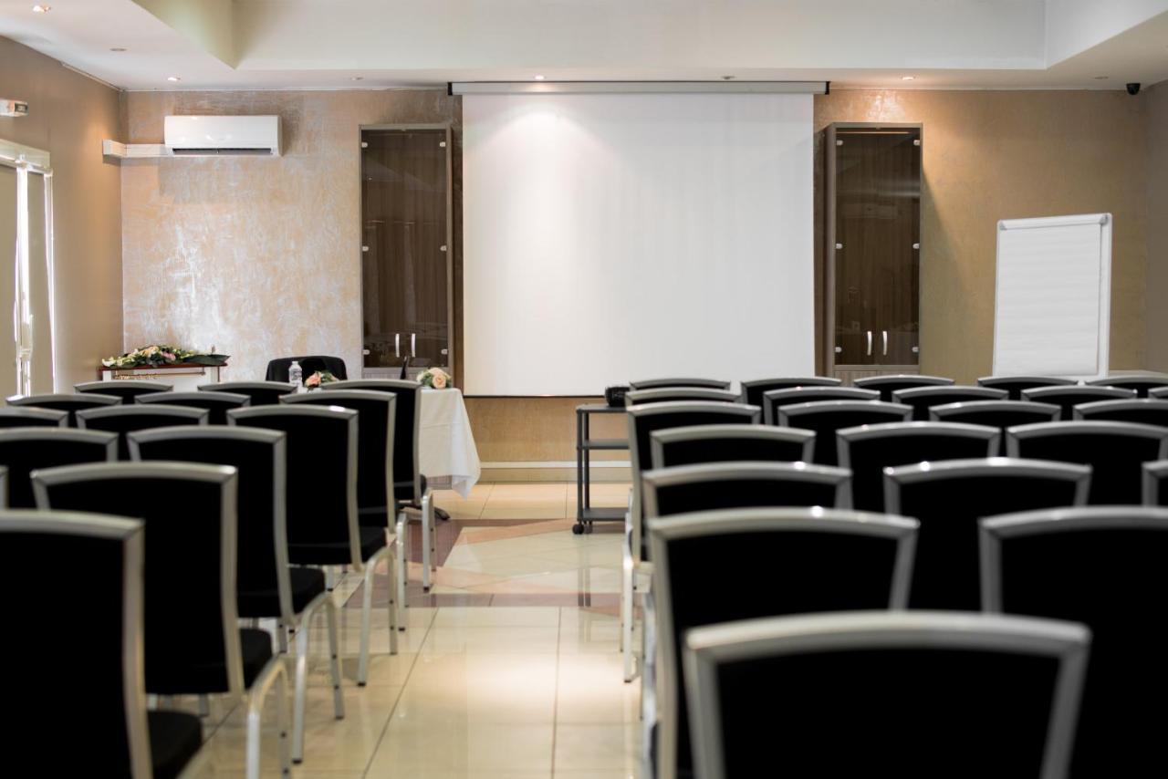 Hotel Ariane Istres Kültér fotó